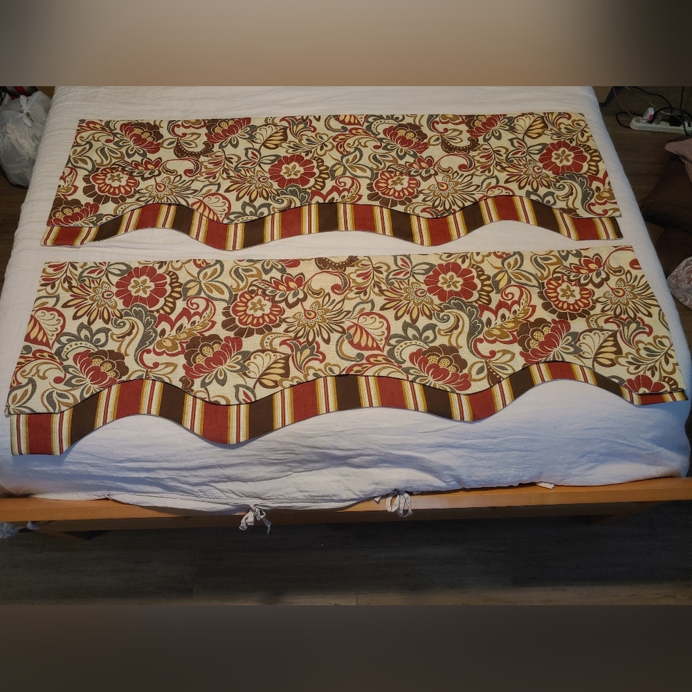 Multi Colored Valance
